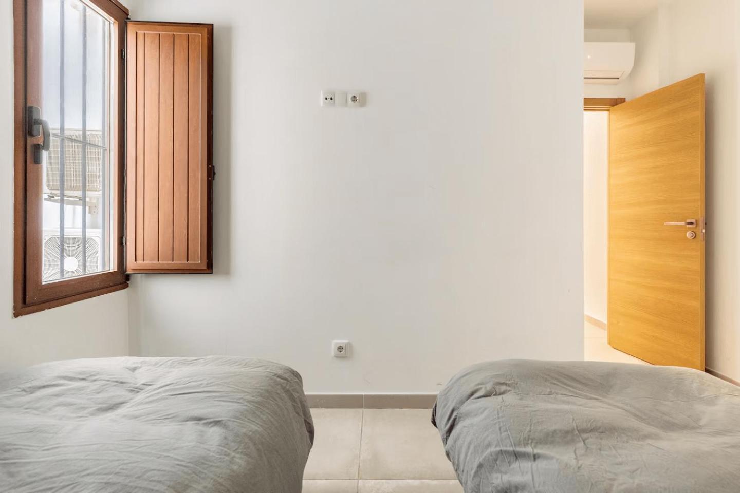 Vivienda Junto A Ruzafa - 12 Pax Y Mas Apartment Валенсия Екстериор снимка